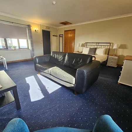 The Swan Inn Hilborough Экстерьер фото